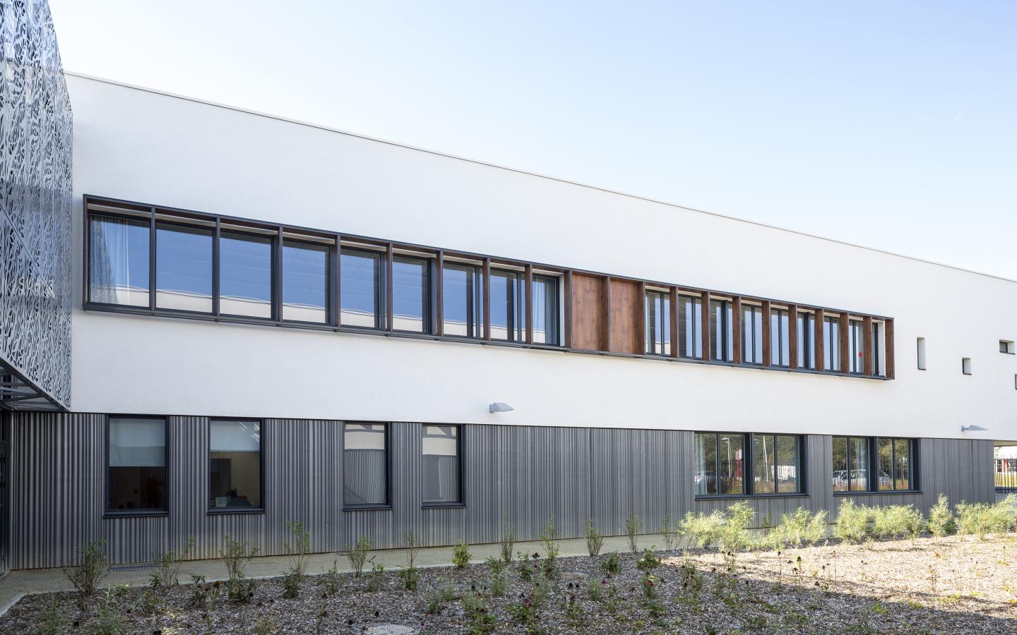 Collège Charles Milcendeau, construction neuve à Challans réalisée avec des menuiseries alu K-LINE.