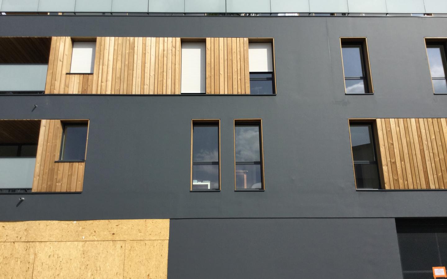 Le Keraban, la carosserie, construction neuve à Nantes réalisée avec des menuiseries alu K-LINE. 