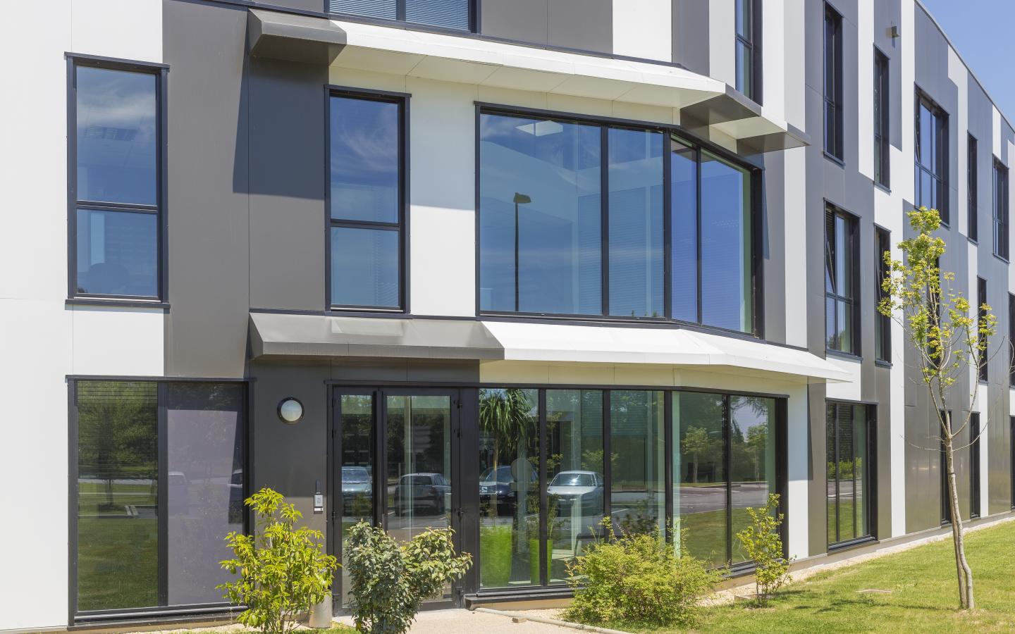 Bois Cesbron, construction neuve à Nantes réalisée avec des menuiseries alu K-LINE. 