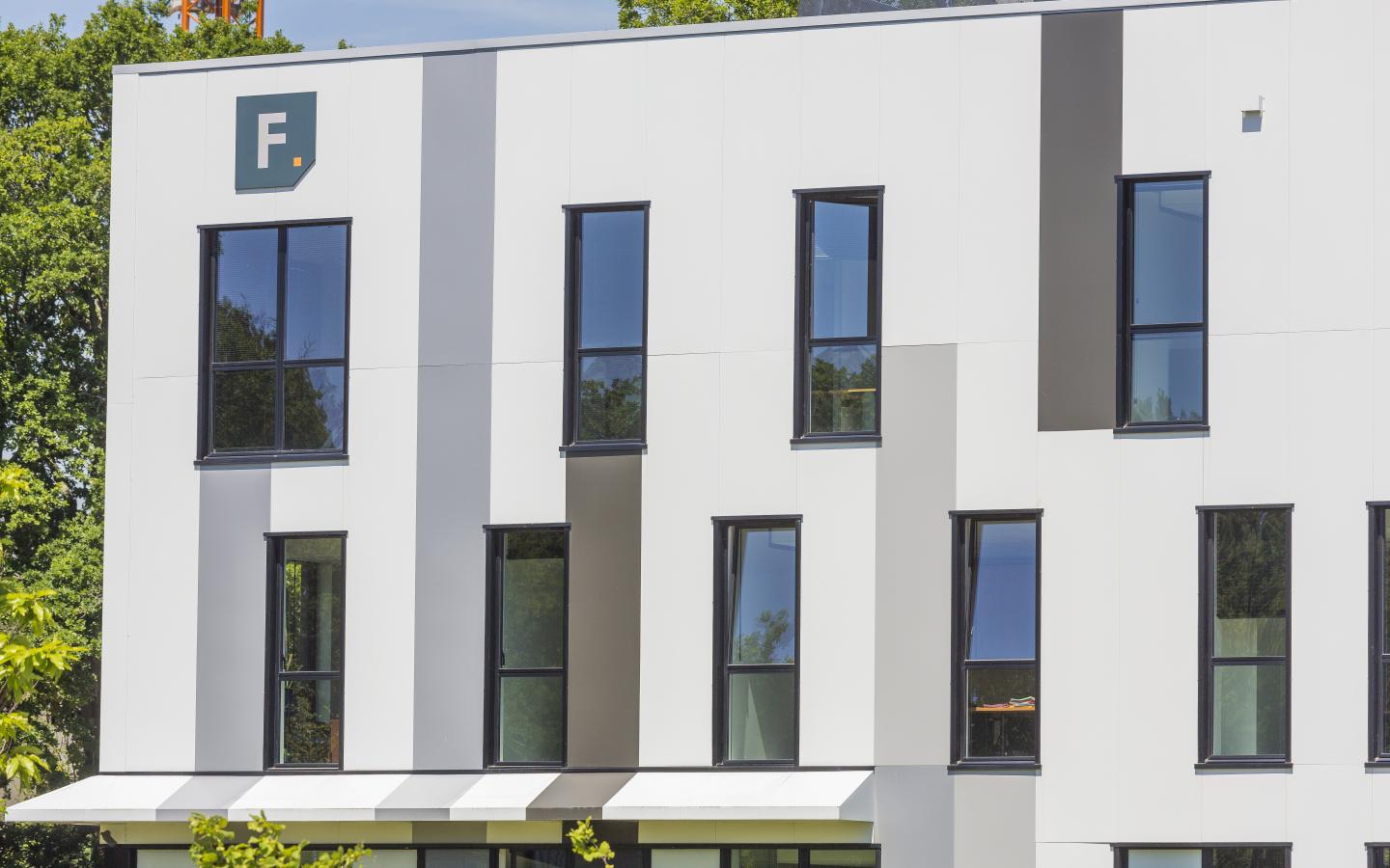 Bois Cesbron, construction neuve à Nantes réalisée avec des menuiseries alu K-LINE. 