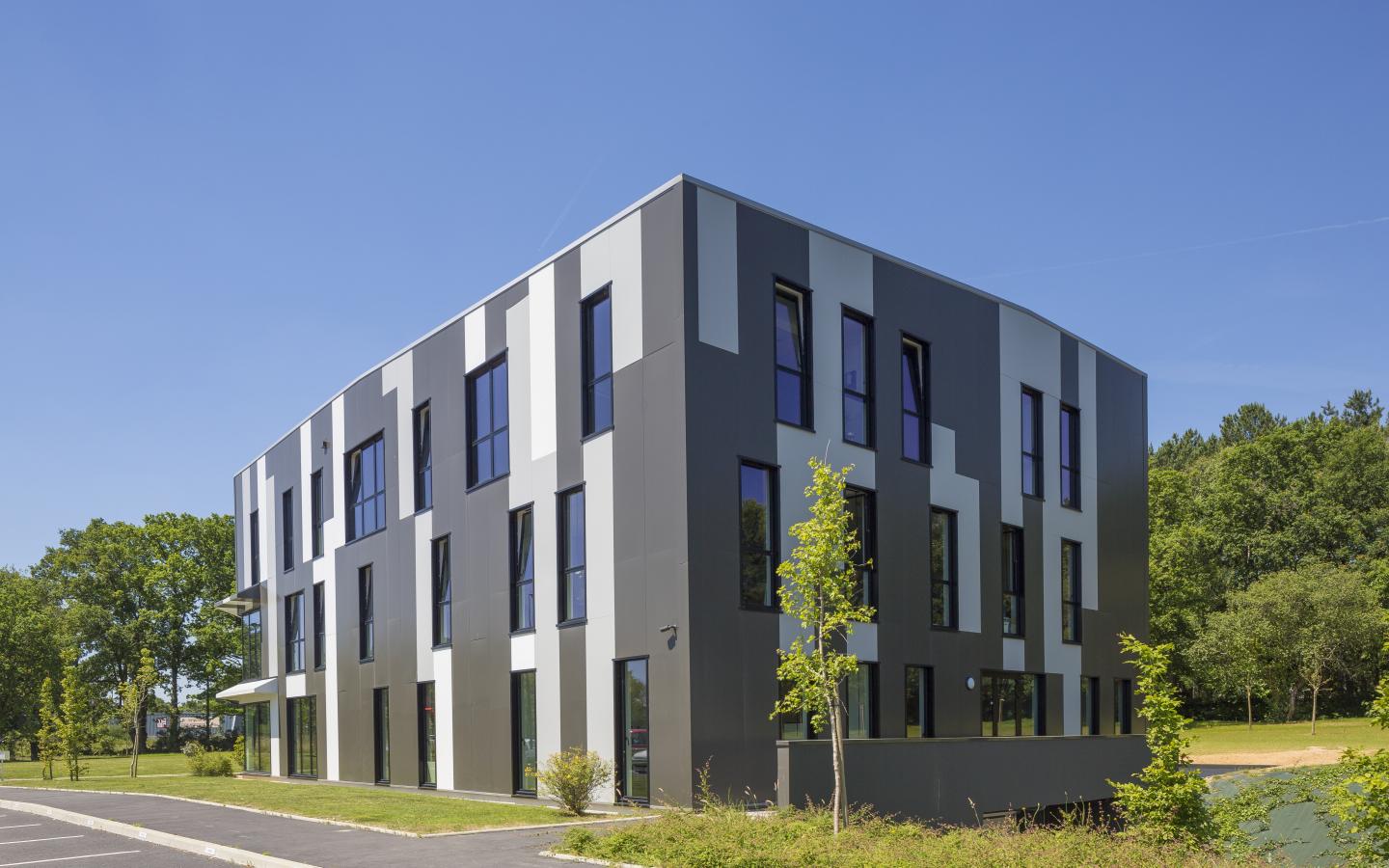 Bois Cesbron, construction neuve à Nantes réalisée avec des menuiseries alu K-LINE. 