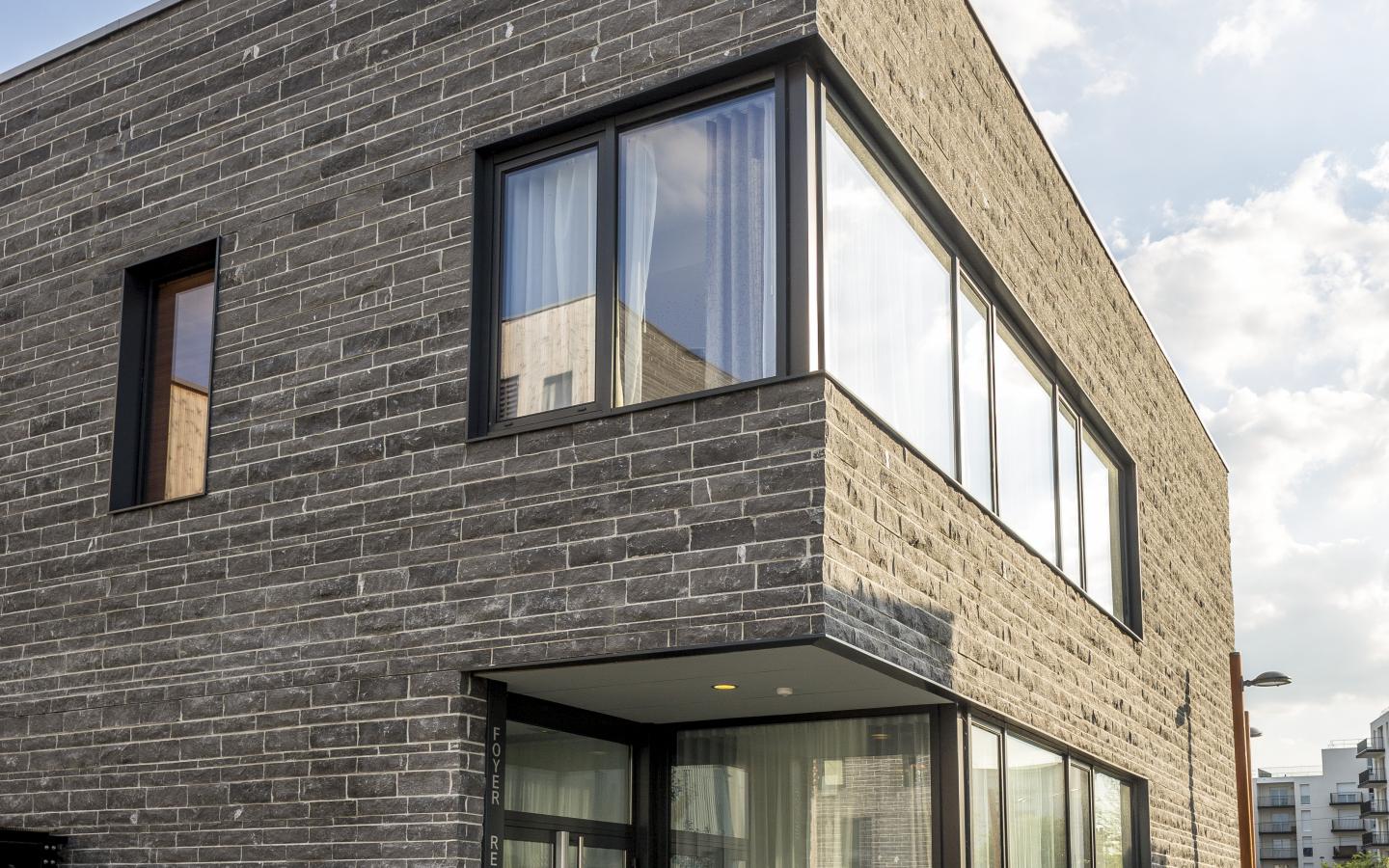 Les Pierres Noires, construction neuve à Nantes réalisée avec des menuiseries alu K-LINE. 