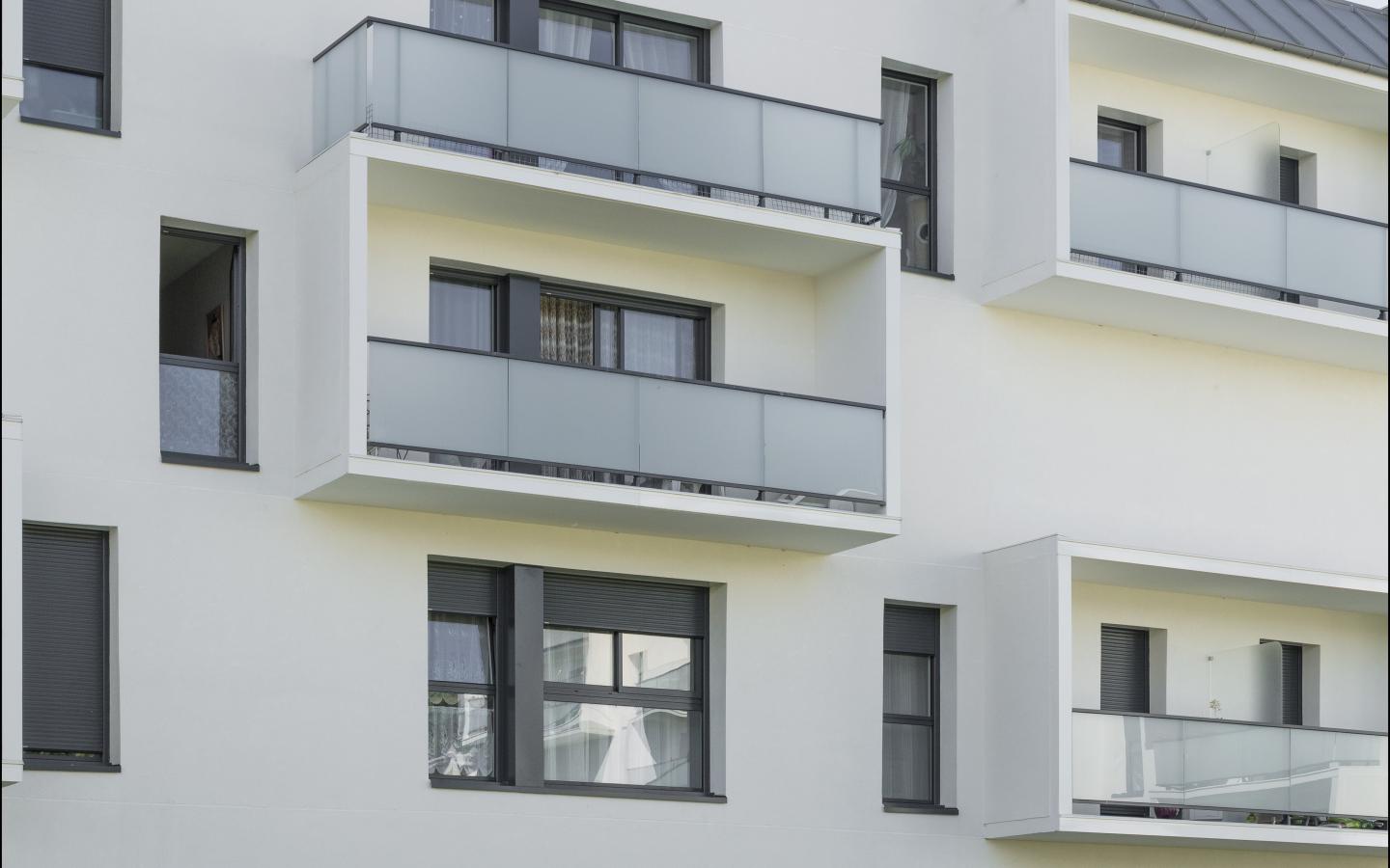 Résidence La Pépinière, construction neuve au Plessis Robinson réalisée avec des menuiseries alu K-LINE. 