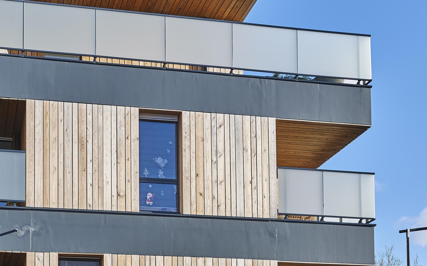 Le Keraban, la carosserie, construction neuve à Nantes réalisée avec des menuiseries alu K-LINE. 