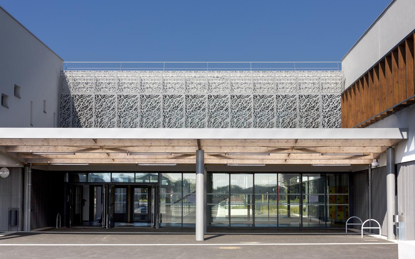 Collège Charles Milcendeau, construction neuve à Challans réalisée avec des menuiseries alu K-LINE.