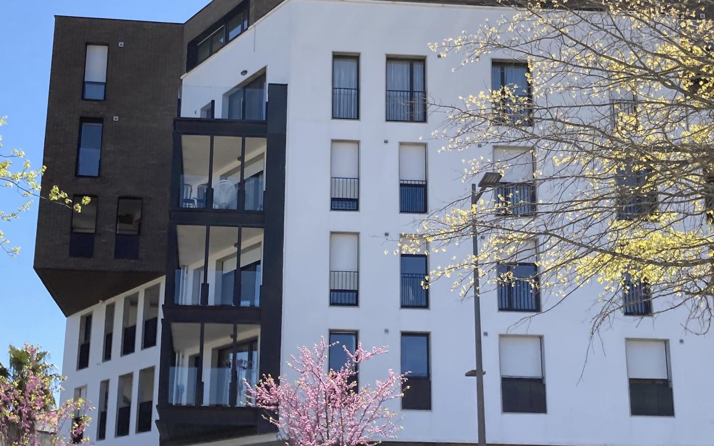 Loreak, construction neuve à Anglet réalisée avec des menuiseries alu K-LINE.