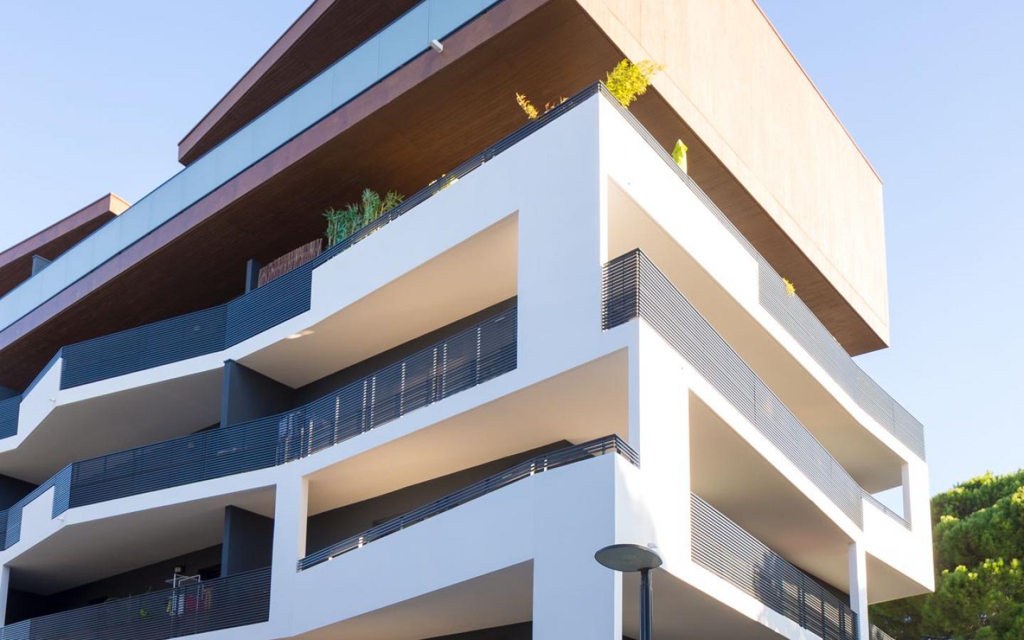 Résidence Allures, construction neuve à Montpellier réalisée avec des menuiseries alu K-LINE. 