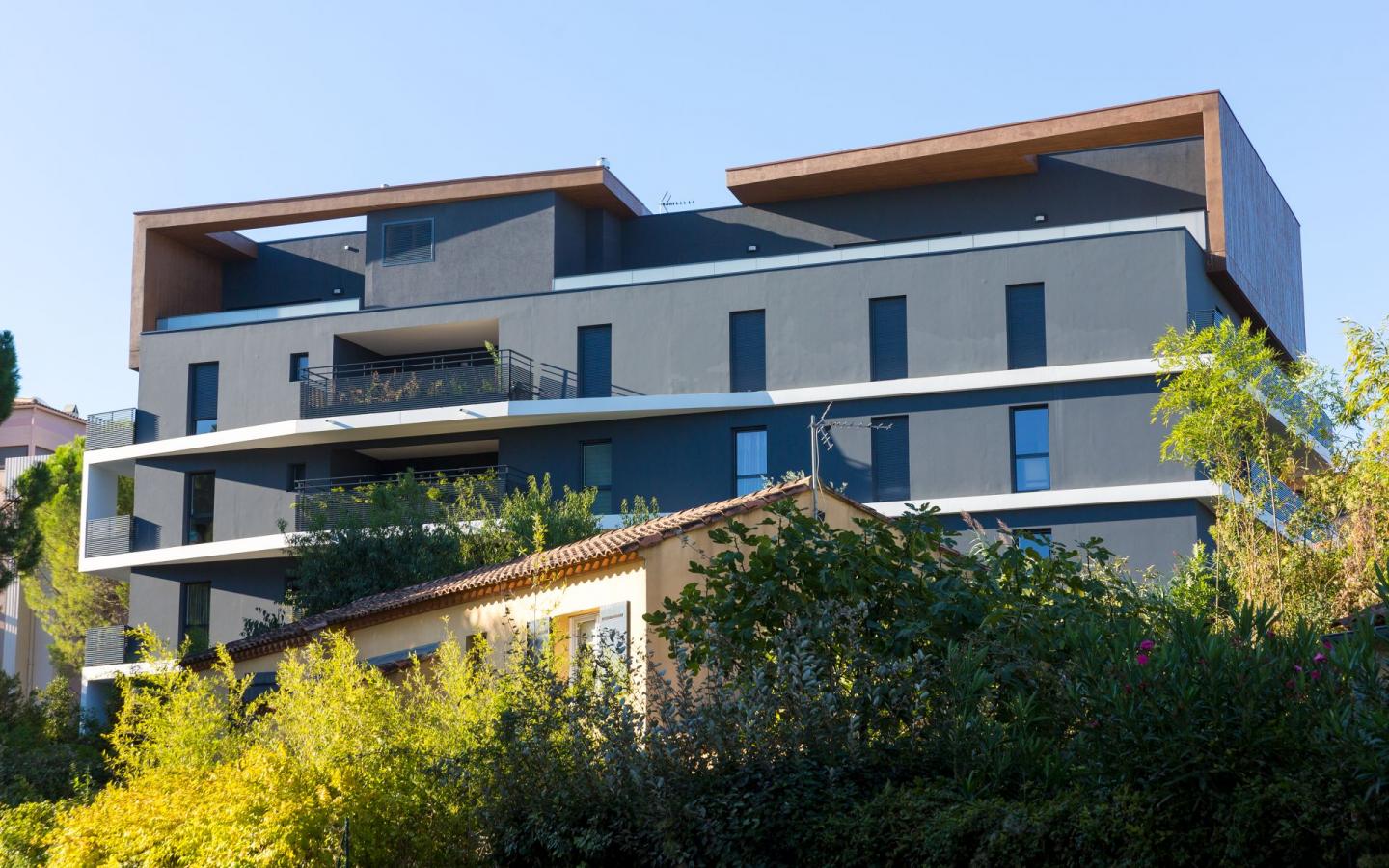 Résidence Allures, construction neuve à Montpellier réalisée avec des menuiseries alu K-LINE. 