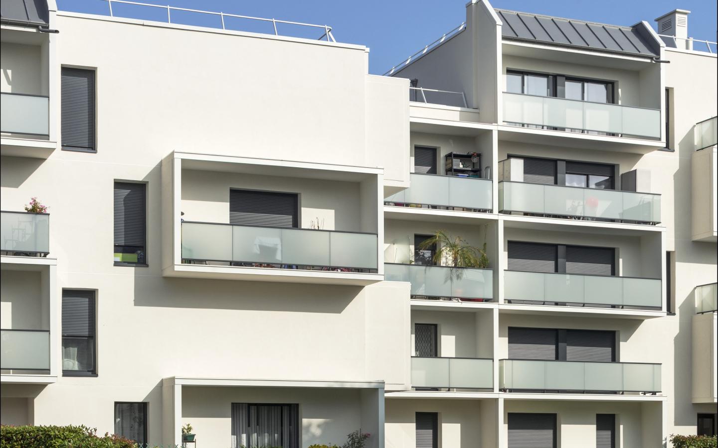 Résidence La Pépinière, construction neuve au Plessis Robinson réalisée avec des menuiseries alu K-LINE. 