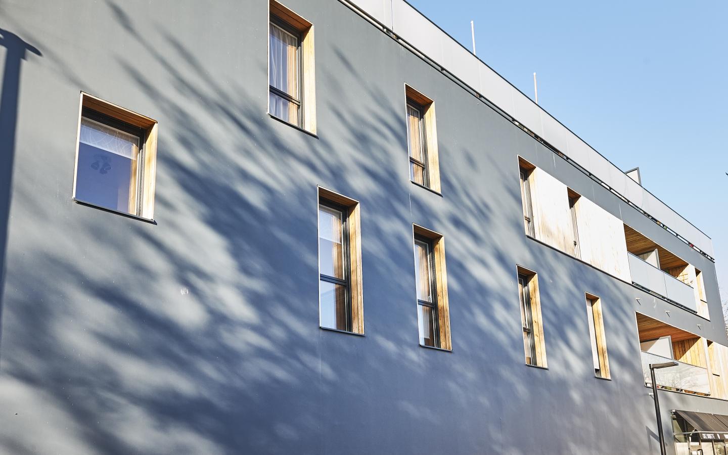 Le Keraban, la carosserie, construction neuve à Nantes réalisée avec des menuiseries alu K-LINE. 