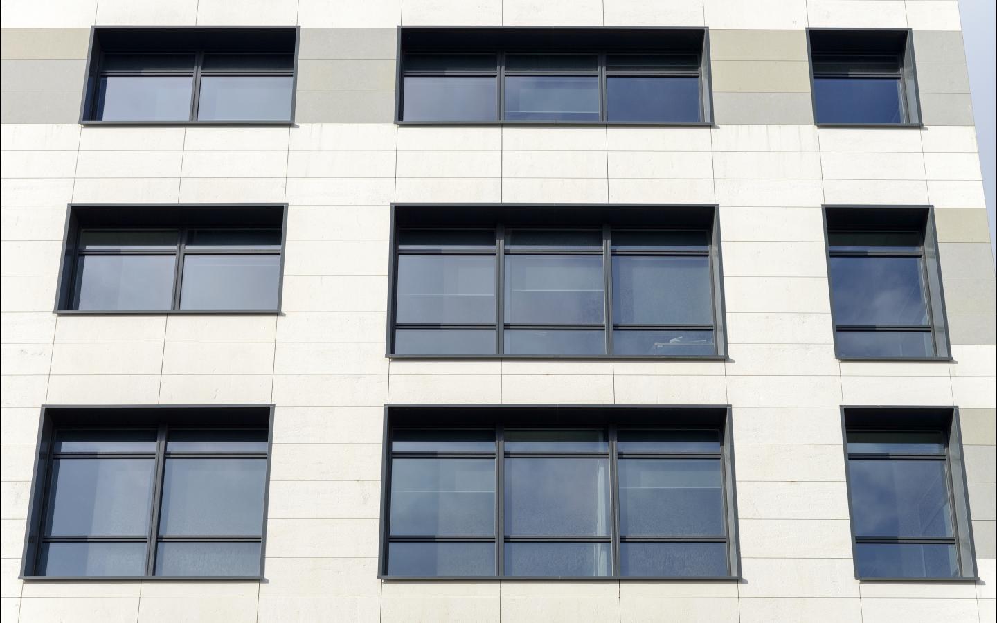 Luciline, construction neuve à Rouen réalisée avec des menuiseries alu K-LINE. 