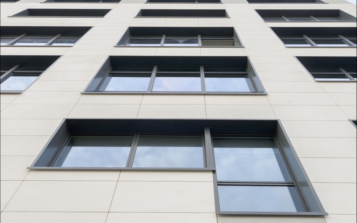 Luciline, construction neuve à Rouen réalisée avec des menuiseries alu K-LINE. 