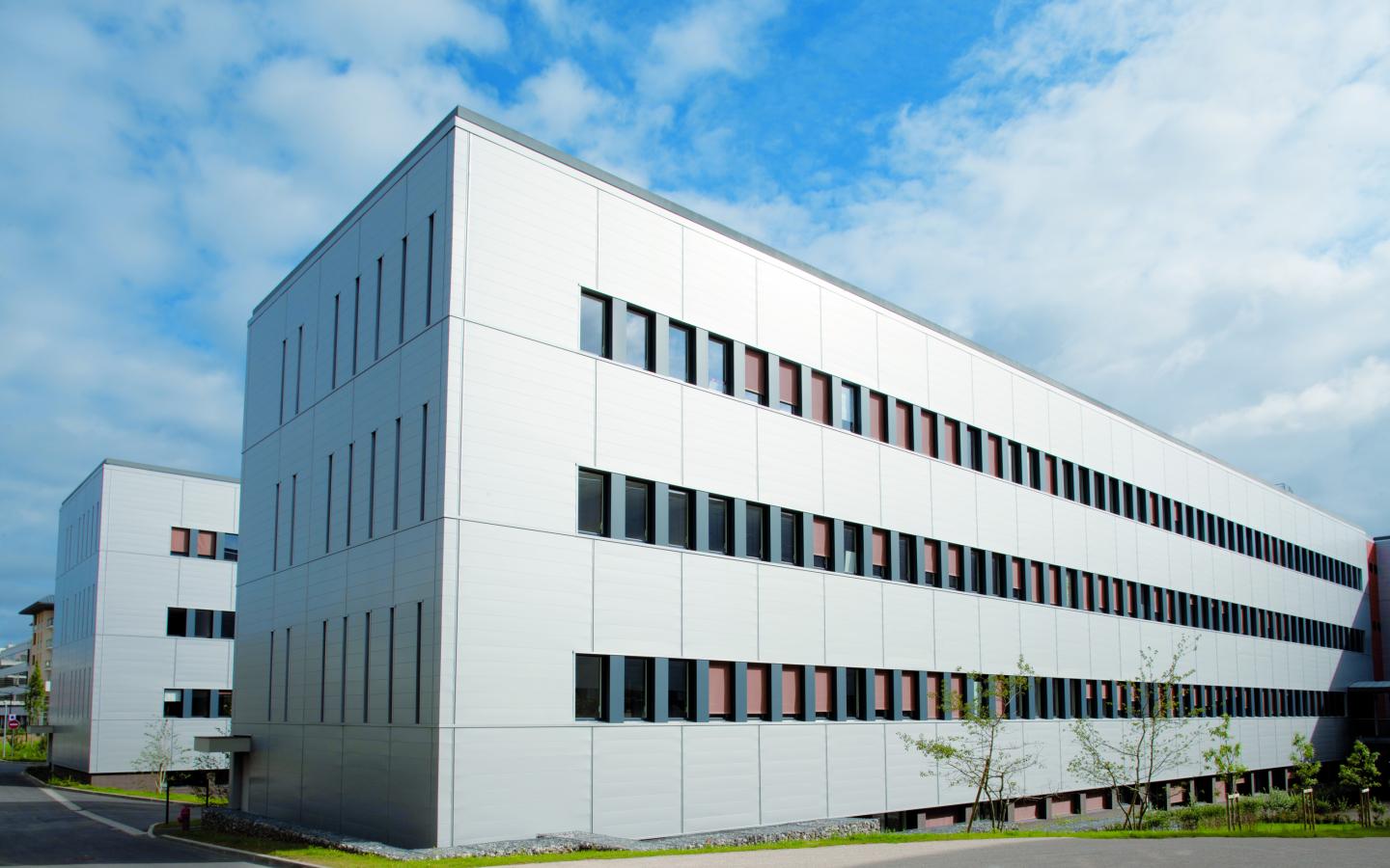 Sagem - Défense Sécurité, construction neuve à Massy réalisée avec des menuiseries alu K-LINE.