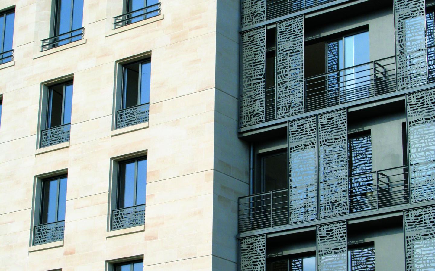 Ilot Bonnac, construction neuve à Bordeaux réalisée avec des menuiseries alu K-LINE. 