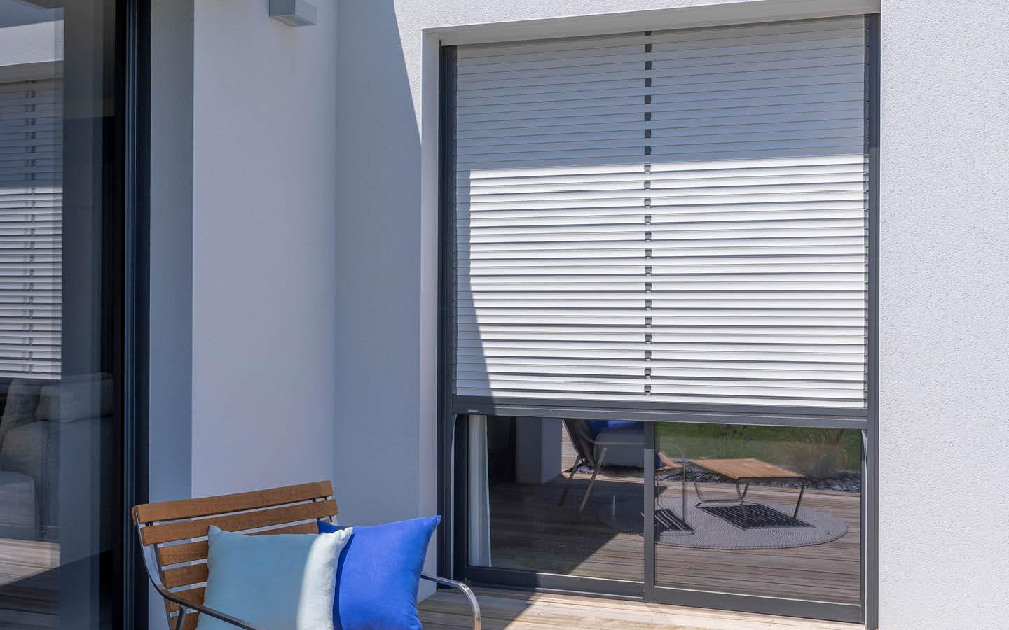 Bloc baie BUBENFORFF 1/2 linteau à lames orientables 2