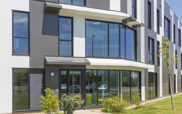 Bois Cesbron, construction neuve à Nantes réalisée avec des menuiseries alu K-LINE. 