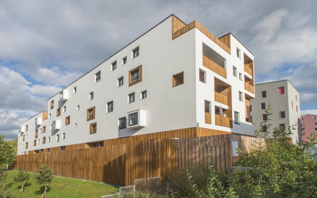 Le Ruban de la Chezine, construction neuve à Nantes réalisée avec des menuiseries alu K-LINE. 