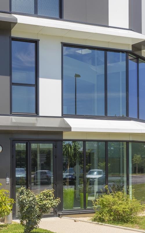Bois Cesbron, construction neuve à Nantes réalisée avec des menuiseries alu K-LINE. 