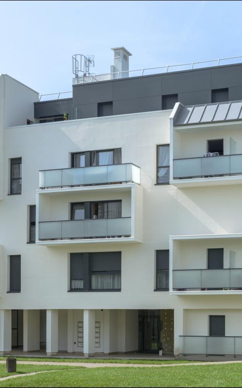 Résidence La Pépinière, construction neuve au Plessis Robinson réalisée avec des menuiseries alu K-LINE. 