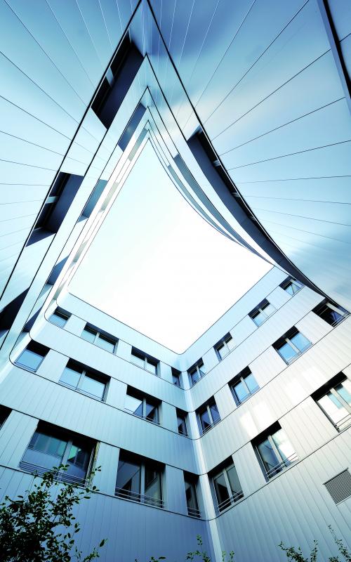 Hôpital privé de l'estuaire, construction neuve au Havre réalisée avec des menuiseries K-LINE.
