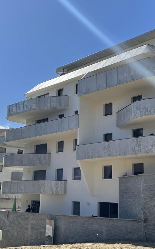 Parc Saint-Etienne, construction neuve à Bayonne réalisée avec des menuiseries alu K-LINE. 