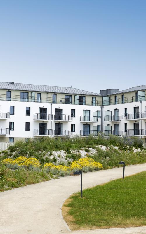 Thalasso, construction neuve à Concarneau réalisée avec des menuiseries alu K-LINE. 